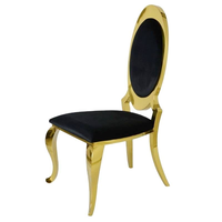 Chaise de mariage moderne noire de luxe avec dossier haut et cadre doré pour événements et réceptions en appartement et en villa