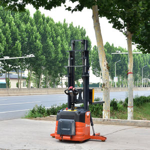 Beiqiang CDD10 2 tonnes grue gerbeur électrique batterie au plomb AWD 4.5 mètres de haut avec pattes latérales - Product Image 4