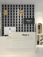 Bureau de réception compact et moderne en MDF durable pour les magasins de vêtements, les salons de coiffure, les instituts de beauté, les hôtels et les espaces commerciaux
