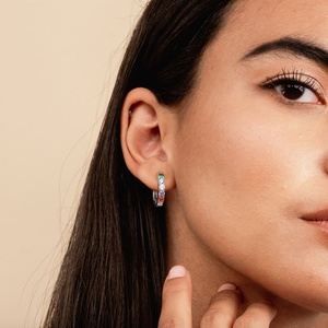 Boucles d'oreilles huggie en argent 925, bijou blanc en zircon, pavé arc-en-ciel, nouvelle collection - Product Image 6