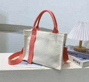 Sac fourre-tout imprimé sur mesure de bonne qualité, grand sac fourre-tout de plage avec logo - Product Image 4