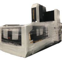 Haut niveau de sécurité Haute précision CNC 4 axes Centre d'usinage de fraisage vertical Machine VMC pour le traitement du métal