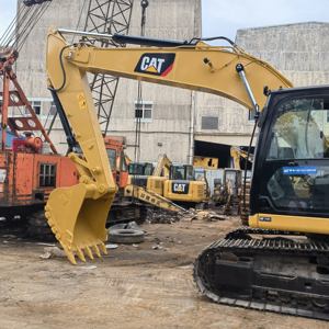 รถขุดขนาดกลาง CAT 320gc 20 ตัน รถขุดไฮดรอลิกแบบตีนตะขาบ เครื่องขุดดินมือสอง Caterpillar 320GC จากญี่ปุ่น - Product Image 2