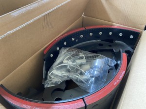 Ganasce Freno 4515G per Camion Americani, Serie Q Bendix, 16 1/2\"X7\", Rivestimento Freno in Acciaio, <span class=keywords><strong>Zapata</strong></span> De Freno - Product Image 3