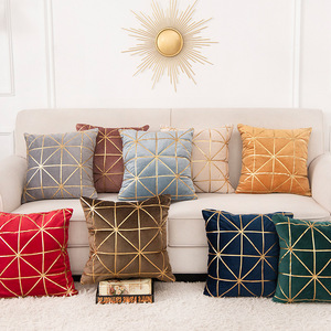 Fundas <span class=keywords><strong>de</strong></span> almohada <span class=keywords><strong>de</strong></span> terciopelo suave para el hogar, cubiertas <span class=keywords><strong>de</strong></span> cojín lumbar <span class=keywords><strong>de</strong></span> estilo europeo con costuras <span class=keywords><strong>de</strong></span> PU doradas, novedad <span class=keywords><strong>de</strong></span> <span class=keywords><strong>2022</strong></span> - Product Image 1