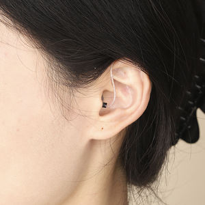 充電式耳穴型補聴器、長時間バッテリーでオンライン販売、使いやすい - Product Image 6