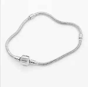 Gioielli fai da te grande foro perline vuoto semplice moda fai da te liscio serpente catena scheletro braccialetto di fascino in ottone