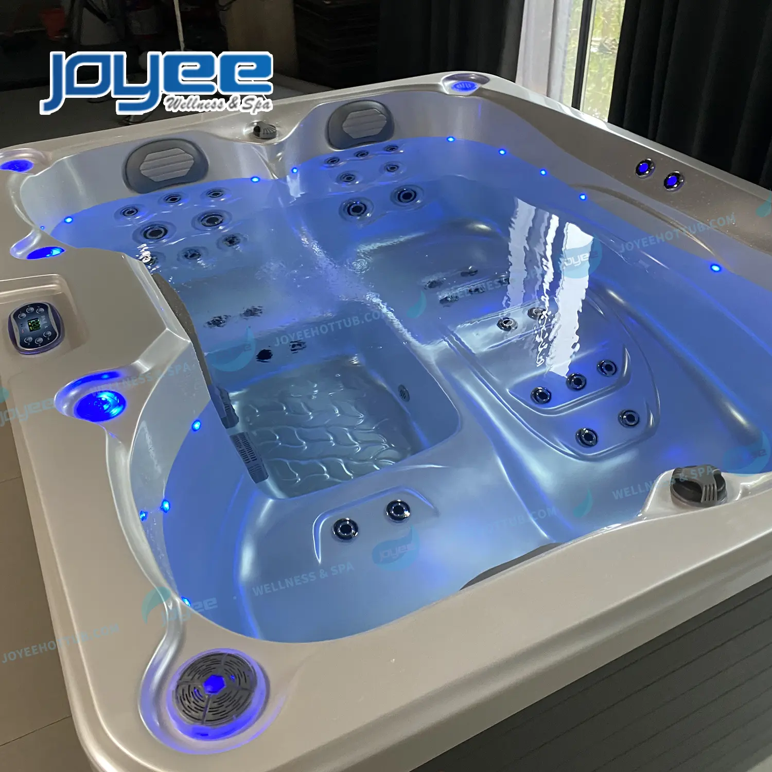 JOYEE 2023 New model 4 persons mini whirlpool balboa acrylic hot tub outdoor small pools with music speaker