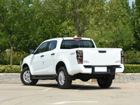 2025 camionnette Isuzu DMAX V-CROSS diesel 4x4 1.9T 8AT AWD Euro VI émission 2023 camionnettes à double cabine chinoises à vendre