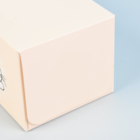 Boîtes rigides personnalisées pour cadeaux promotionnels publicitaires de dessins animés, avec gaufrage et impression sur papier recyclable