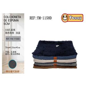 Tappetino per Animali Domestici Yommy in Schiuma 70x110x5cm Blu, Base Impermeabile Antiscivolo, Cuccia per Cani - Product Image 3