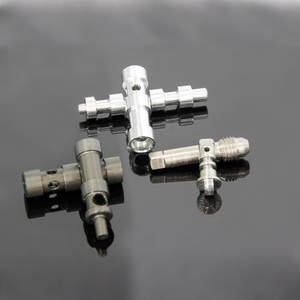 Yh1132vi लेथ मशीन स्लाइडिंग हेडस्टॉक डिज़ाइन टूल के साथ कुशल सीएनसी मिलिंग मशीन के लिए धातु - Product Image 5