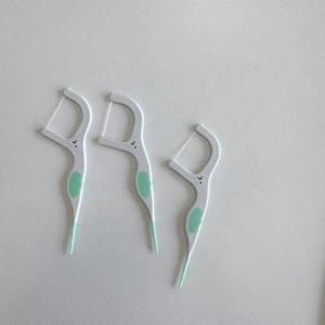 2 em 1 Picaretas do fio <span class=keywords><strong>dental</strong></span>, implantes Bridge Flosser <span class=keywords><strong>Floss</strong></span> Sticks Cintas ortodônticas Picaretas do fio <span class=keywords><strong>dental</strong></span> - Product Image 2