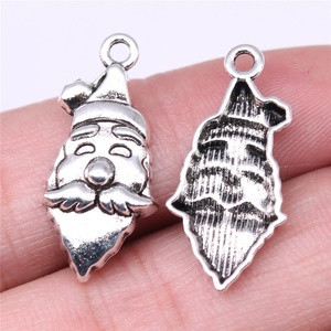 Pendentif Breloque Père Noël en Alliage <span class=keywords><strong>de</strong></span> Zinc Argenté Antique pour Fabrication <span class=keywords><strong>de</strong></span> Colliers et Bracelets DIY, Fournitures en Gros pour Bijoux <span class=keywords><strong>de</strong></span> Fêtes - Product Image 4