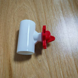 Conector en T de PVC <span class=keywords><strong>para</strong></span> pollo, Paloma, pájaro, codorniz, <span class=keywords><strong>bebedero</strong></span> de agua - Product Image 3