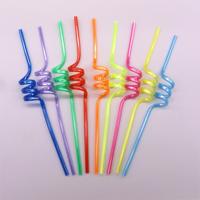 Pailles en plastique spirales bouclées aux couleurs vives, assortiment de couleurs brillantes, tubes à boire amusants pour les anniversaires et les événements thématiques
