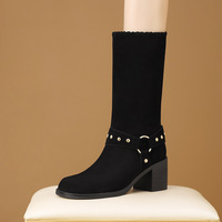 Bottes mi-mollet Western Cowboy en daim à franges et rivets, avec bride et talon carré, hauteur genou