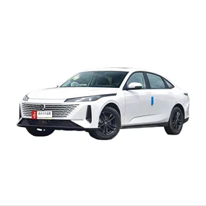 長安Yida中国車2023新しいガソリン車1.5T GDI DCTフラッグシップモデルセダン自動車長安Yida安いガソリン車