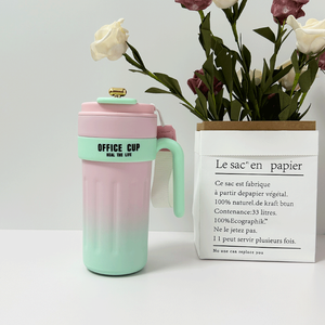 Taza inteligente de acero inoxidable de 22oz 650ml con pantalla LED de temperatura estilo degradado, con tapa y asa, taza inteligente con indicador de temperatura. - Product Image 3