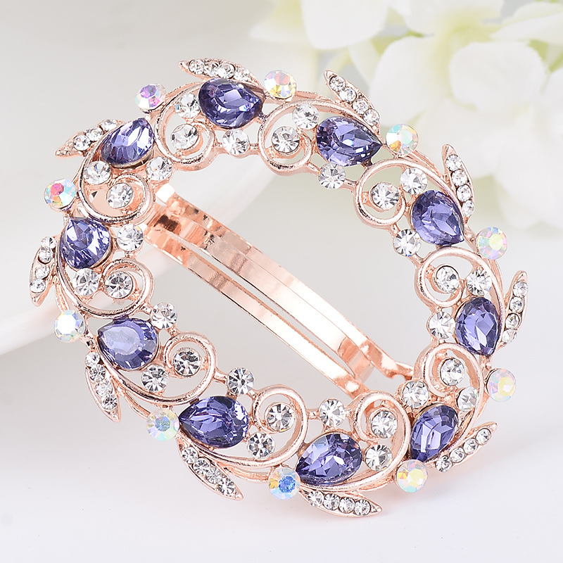 829 สีม่วง