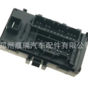 ฮุนได โซนาต้า รุ่นที่ 8 ชุดฟิวส์ภายในรถยนต์โซเรนโต 91950-3S400 อะไหล่ทดแทนใหม่ - Product Image 4