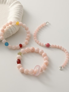 ลูกปัดกลมสีชมพูธรรมชาติจากหินแคลเซโดนีสีชมพูเชอร์รี่บลอสซัม สำหรับทำเครื่องประดับ DIY เช่น สร้อยข้อมือ สร้อยคอ และอุปกรณ์ตกแต่งเครื่องประดับ - Product Image 3