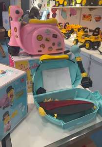 <span class=keywords><strong>3</strong></span> in 1 motocicletta auto giocattolo rosa e valigia per bagagli in plastica per il gioco a casa dei bambini piccoli per le ragazze per uso scolastico a casa - Product Image 2