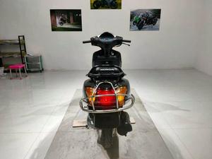 Scooter Honda Princess 125cc, Motocicletta Entry-level con Pedale Piccolo, Altamente Pratica e Molto Popolare tra le Persone. - Product Image 5