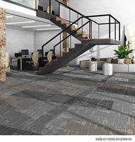 Dalles de moquette auto-adhésives en PVC avec support PET, amortissantes et insonorisantes, pour commandes en gros, mobilier hôtelier FF&E, sol modulaire pour hall d'hôtel