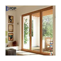 PDP Puerta de madera revestida de aluminio, puerta abatible exterior de triple vidrio de madera maciza de roble, recién llegada
