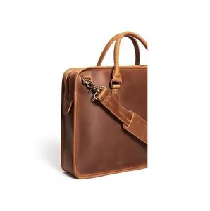 Nouveau sac messager en cuir marron de qualité supérieure pour hommes, sac de bureau pour hommes, compartiment rembourré pour ordinateur portable avec sangle réglable - Product Image 3