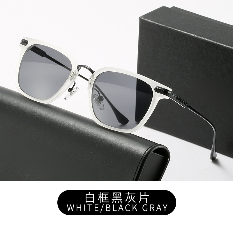C4 white frame-black gray sheet
