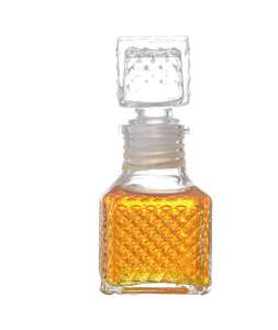 Venta de fábrica <span class=keywords><strong>Barato</strong></span> y <span class=keywords><strong>bueno</strong></span> 50ml 100mL Mini decantador de <span class=keywords><strong>whisky</strong></span> de vidrio Botella de vino de vidrio hermético con vidrio - Product Image 2