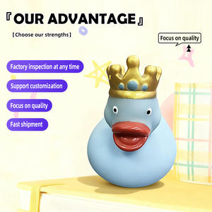 Pato de Goma Suave con Corona Real Rosa de 8 cm, YiNuo, Multicolor, Juguete para la Hora del Baño para Niños - Product Image 6