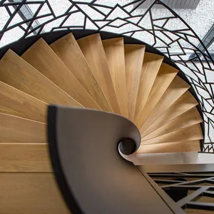 碳钢室内美式别墅豪华预制楼梯钢质玻璃木弧形弧形楼梯中国制造