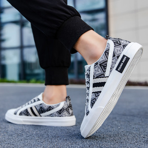 Chaussures de sport décontractées pour hommes, tendance et respirantes, idéales pour la marche et la course, chaussures de sport à la mode - Product Image 2