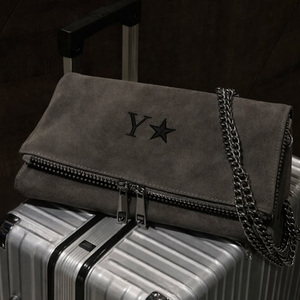 Borsa a Tracolla da Donna in Pelle Scamosciata con Tasca Frontale, Personalizzabile con Lettere, Antifurto, per Uso Esterno - Product Image 2