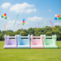 Château gonflable rose pastel clair, bleu, coloré, blanc, château gonflable pour fête, château gonflable pour sauter, gonflables d'extérieur, trampoline gonflable