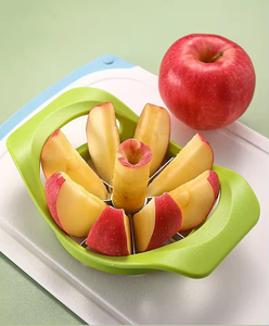 Cortador y Descorazonador de Manzanas Ergonómico con Cuchillas de Acero Inoxidable y Mango de Plástico, Herramienta Afilada para Cortar Frutas y Verduras - Product Image 2