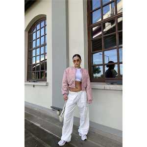 เสื้อแจ็คเก็ตสตรีสีชมพูพาสเทลพิมพ์ลายสไตล์วิทยาลัย - Product Image 2