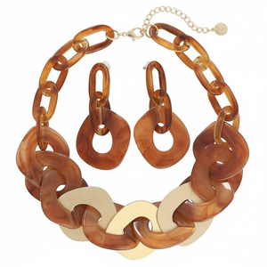 Gargantilla cubana de resina de estilo de diseñador con cierre Gargantilla cubana elegante con epoxi de resina para un aspecto elegante - Product Image 1