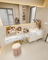 XINGRUO Meja Rias Kamar Mandi Putih Krim dengan Kabinet Cermin LED Berlapis Marmer, Wastafel Tunggal, Set Meja Rias Mewah Modern
