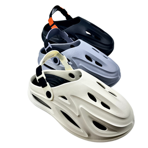 Dép nam thời trang thiết kế rỗng, có quai gót đính đinh tán, đế giữa EVA có thể tháo rời và giặt được, thoải mái, chống trơn trượt, thích hợp đi ngoài trời - Product Image 5