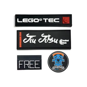 Etichetta in PVC Ecologica Personalizzata con Logo 3D in Rilievo per Abbigliamento Sportivo, Cappelli, Giacche, Jeans - Product Image 1