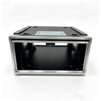 Boîtier de transport OEM 4U empilable pour montage en rack, avec 4 pieds en caoutchouc et rainures, pour amplificateur, avec portes coulissantes supérieures et verrous à emboîtement