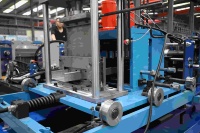 Acero de Canal en Z, Acero Metálico en Z, Vigas de Acero en C y Marcos de Riel, Máquina Automática Variable para Acero en C/Z, Máquina para Acero en C/Z