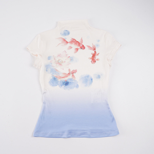 Camiseta vintage Y2K con estampado de pez dorado para mujer, camiseta gráfica de verano con cuello simulado y corte ajustado degradado, estética y linda - Product Image 6