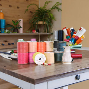 060 330g 600M fai da te di qualità durevole intrecciato eco-friendly rafia vendita calda sostenibile rafia <span class=keywords><strong>per</strong></span> <span class=keywords><strong>borsa</strong></span> che fa <span class=keywords><strong>filo</strong></span> all'<span class=keywords><strong>uncinetto</strong></span> - Product Image 3