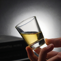 Presse à whisky en cristal transparent de haute qualité 1.7oz Mini Shot Glass avec des blancs de sublimation de jante dorée pour des tasses de vin Premium
