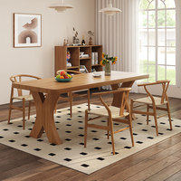 Table et chaises rectangulaires en bois massif, idéales pour les restaurants, hôtels, appartements et villas, livrées en kit.